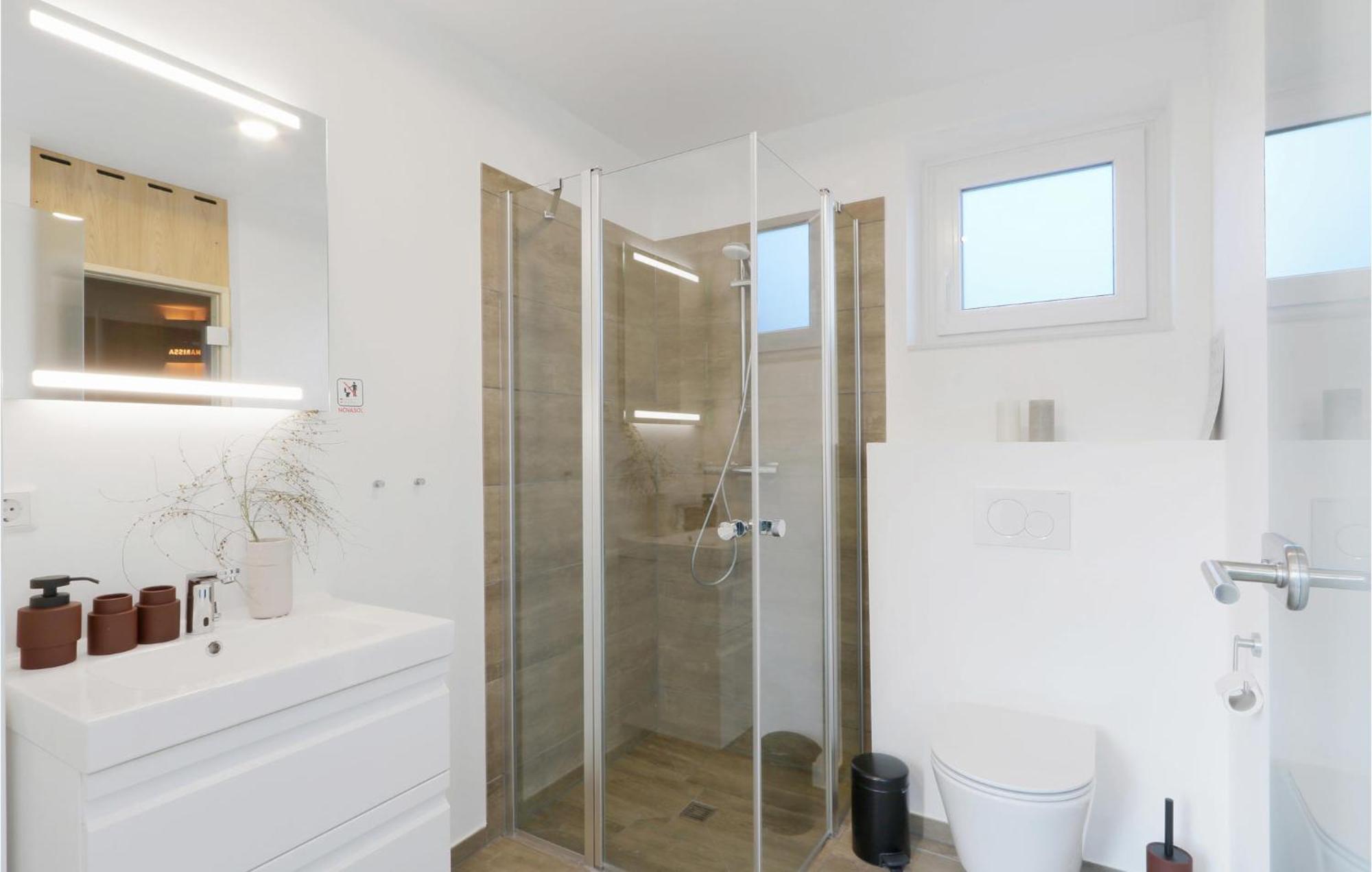 Cozy Home In Lembruch-Duemmer See With Sauna Extérieur photo